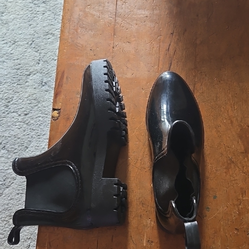Glossy Black Ankle Boots